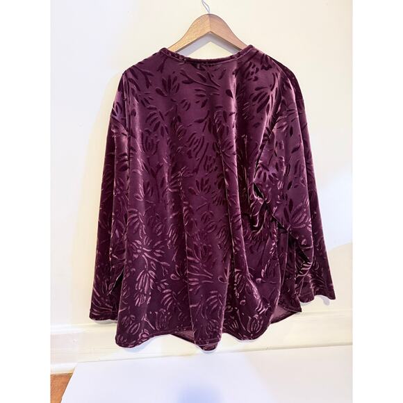 Bentley Plus 2XL Purple Velvet Long Sleeve Top with a Floral Pattern - Picture 1 of 7